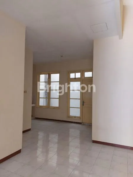 image RUMAH DIJUAL DI DHARMAHUSADA MAS (2)