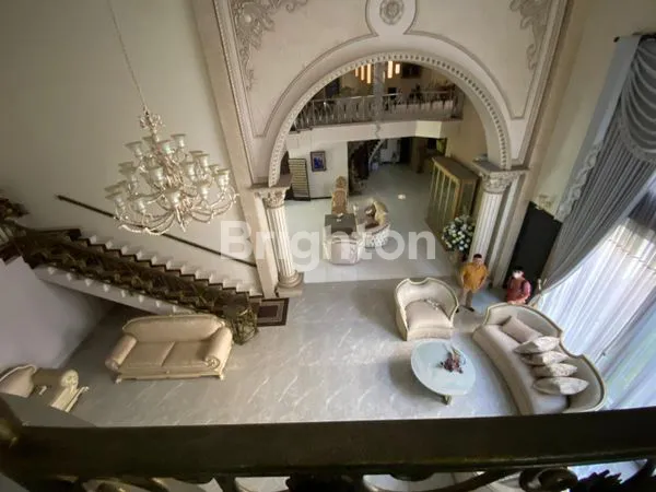 image RUMAH MEWAH DHARMAHUSADA (3)