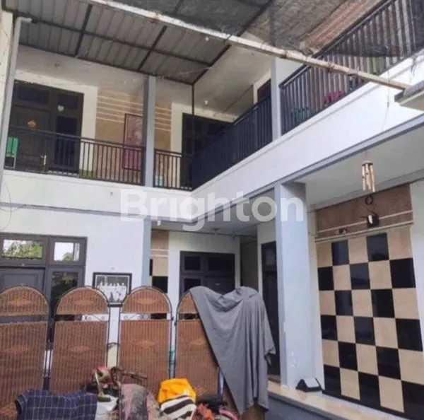 image JUAL CEPAT RUMAH KOS AKTIF + RUMAH INDUK ISTIMEWA DI BRATANG GEDE SBY PUSAT (2)