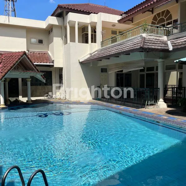 image RUMAH HOOK MEWAH SIAP HUNI DI BINTARO. BANGUNAN 2 LANTAI+SWIM POOL (6)