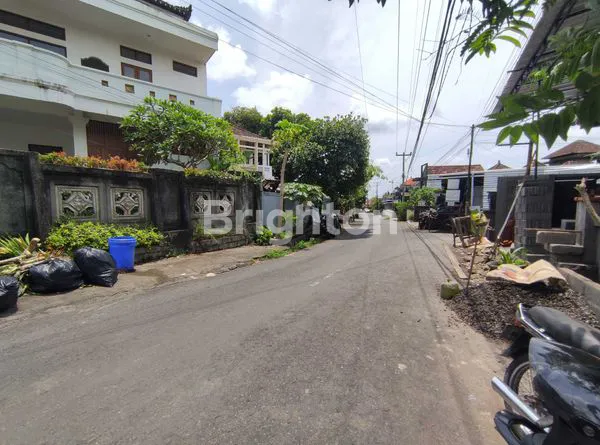 image RUMAH KOST MEWAH DI JALAN SOKA, KESIMAN (2)