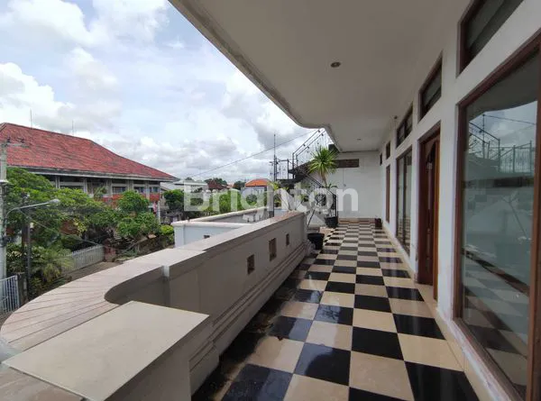 image RUMAH KOST MEWAH DI JALAN SOKA, KESIMAN (8)