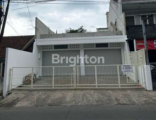 RUKO JALAN RAMAI CIKUTRA BARAT