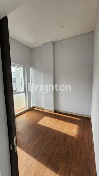 image RUKO SIAP PAKAI SIAP JUALAN SIAP CUAN DEKAT RESTORAN PHOENIX (5)