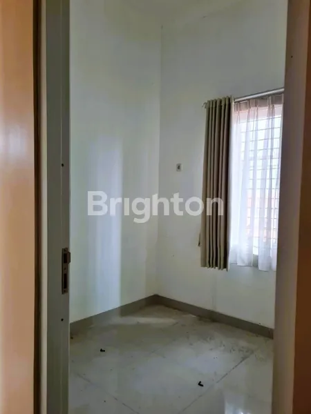 image RUMAH CANTIK 2 LANTAI DI  CLUSTER AVOCA HILLS RESIDENCE JAGAKARSA  JAKARTA SELATAN (4)