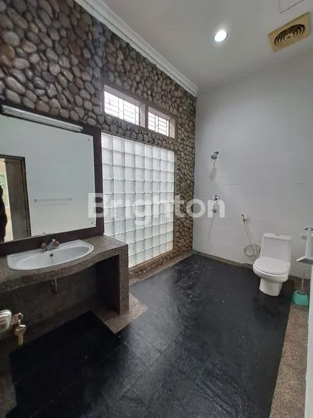 image RUMAH DAN PERABOT PANAKKUKANG (6)