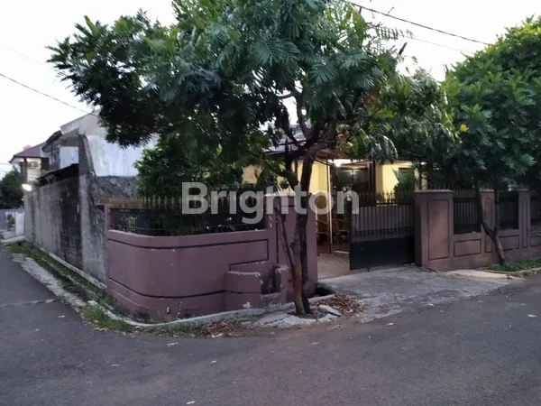 image RUMAH STRATEGIS SIAP HUNI DI ANTAPANI BANDUNG (2)