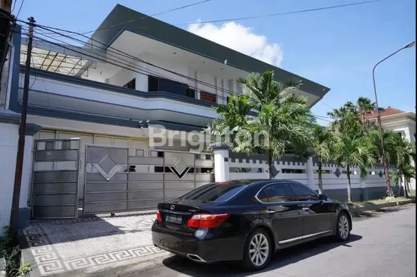 image RUMAH MEWAH HOOK TERAWAT 2 LANTAI DHARMAHUSADA INDAH (2)