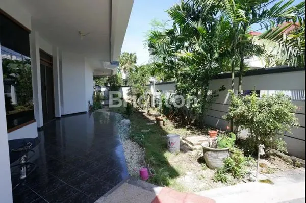 image RUMAH MEWAH HOOK TERAWAT 2 LANTAI DHARMAHUSADA INDAH (6)