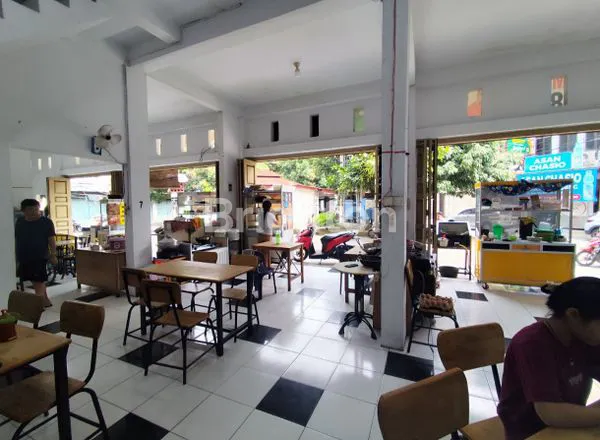 image 2 RUKO GANDENG CERIA 888 DENGAN 4 KIOS PINTU - TILAK - MEDAN KOTA (2)