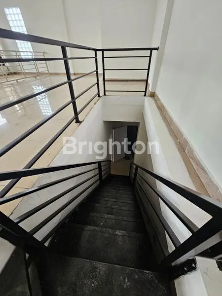 image SEWA RUKO 2 LANTAI PINGGIR JALAN BEKASI (3)