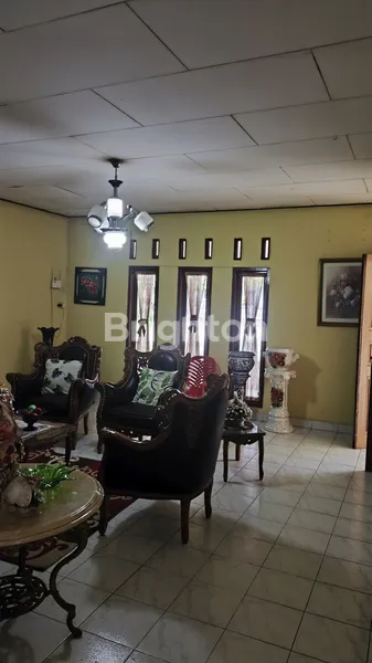 image RUMAH BULATAN TANAH LUAS DALAM KOTA (3)