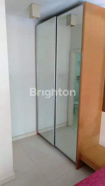 image POOL VIEW, MURAH. APARTMENT WATERPLACE SURABAYA BARAT JAWA TIMUR. DEKAT PINTU MASUK TOLL, LENMARC MALL, NATIONAL HOSPITAL, GWALK, PAKUWON MALL, PAKUWON INDAH, SEKOLAH KRISTEN PETRA. SIAP PAKAI (3)