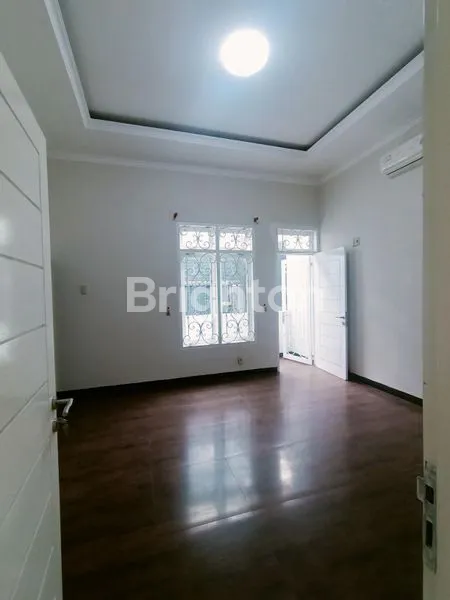 image DIJUAL RUMAH MEWAH DI PADANG BULAN SELAYANG (3)