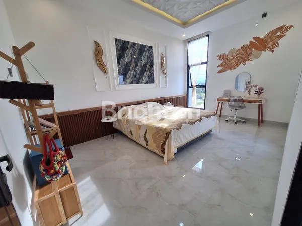 image RUMAH MEWAH DI KEDAMAIAN BANDAR LAMPUNG (7)