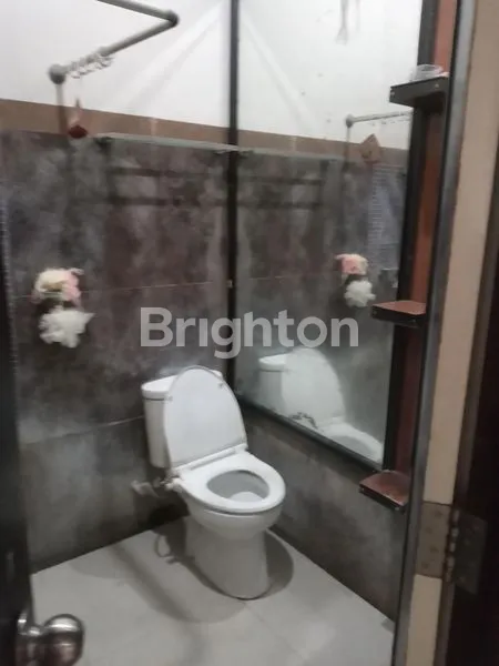 image RUMAH STRATEGIS DI PUSAT DEPOK (5)