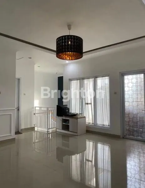 image RUMAH 2 LANTAI 3 KT SHM DI BEJI DEPOK (4)