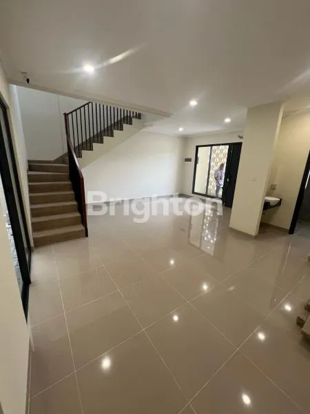 image RUMAH BARU SIAP HUNI DI CARSON SUMMARECON GADING SERPONG (4)