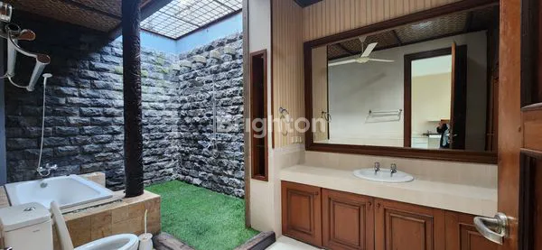 image RUMAH SATU LANTAI BALINESE STYLE HOUSE (7)