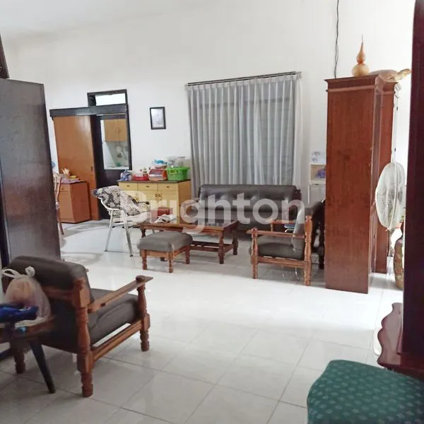 image RUMAH DI BENDUL MERISI SELATAN DEKAT MARGOREJO / JEMURSARI / AHMAD YANI (5)