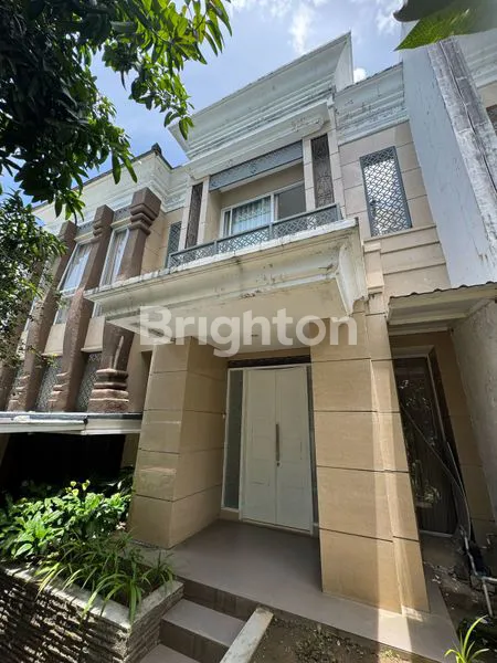 image RUMAH MEWAH FURNISH DI CITRALAND CELEBES (4)