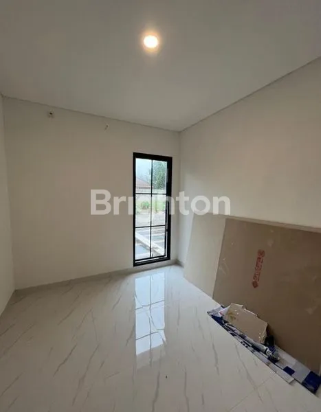 image RUMAH INDAH AMERICAN STYLE MURAH (3)