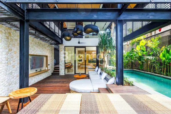 image COMBINATION BALI AND WESTERN INTERIOR DESIGN VILLA (3)