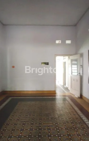 image RUMAH SEWA ANTIK MODEL KOLONIAL BELANDA DI AREA GUNUNG GUNUNG KOTA MALANG (5)