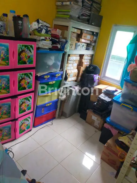 image RUMAH 2 LANTAI SIAP HUNI KEMAYORAN (2)