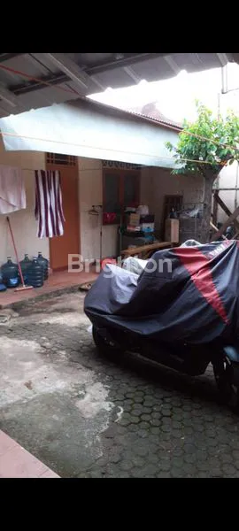 image RUMAH STRATEGIS NEMPEL JALAN RAYA AREA MERUYA KEMBANGAN, SHM, UNTUK KOMERSIAL RUKO, KOS, KANTOR (4)