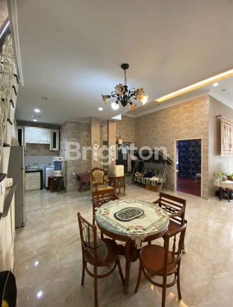 image RUMAH MEWAH 4KT FULL FURNISH DI PONDOK MUTIARA PEKANBARU (2)