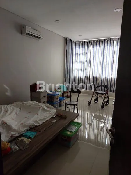 image RUMAH ADA KOLAM RENANG, TOSIGA, KARMEL, JAKARTA BARAT (5)