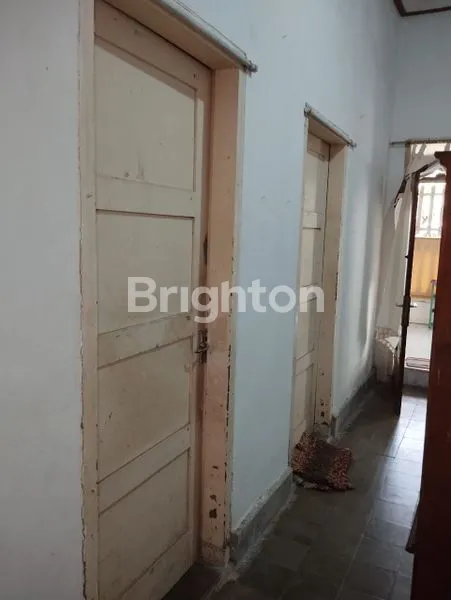 image RUMAH STRATEGIS DI PUSAT KOTA MADIUN – 3+1 KAMAR, SHM, HARGA NEGO! (8)