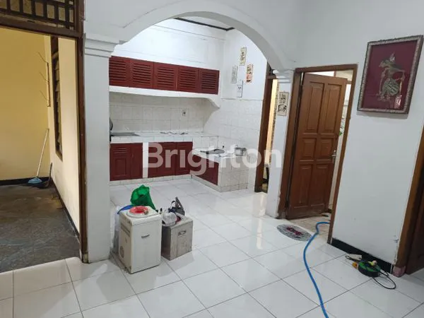 RUMAH LUAS TENGAH SALATIGA