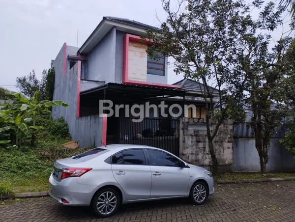 image RUMAH DISEWAKAN 2 LANTAI LOKASI HARMONI BUKIT NIRWANA RESIDENCE (1)