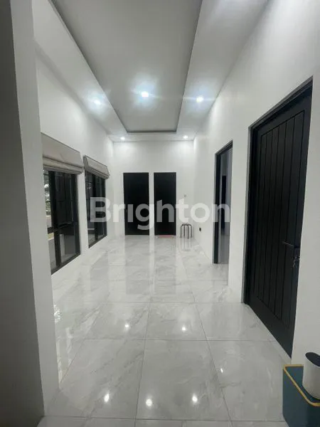 image LOKASI STRATEGIS,RUMAH MEWAH 2 LANTAI DI CITRALAND CILEUNGSI - SHM, 3+1 KT, 175M²,JAWA BARAT  (2)