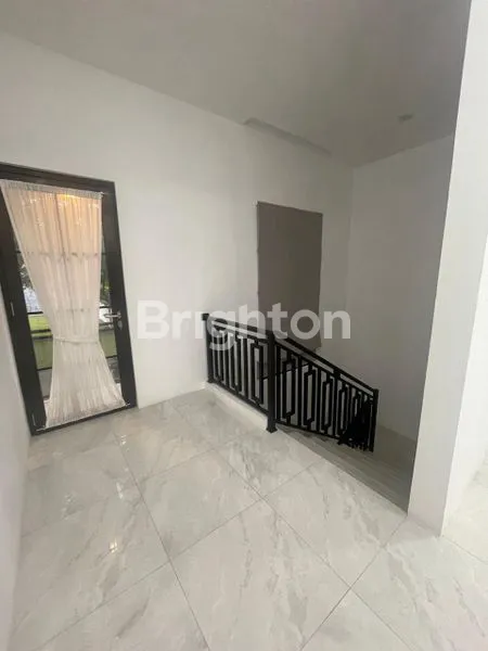image LOKASI STRATEGIS,RUMAH MEWAH 2 LANTAI DI CITRALAND CILEUNGSI - SHM, 3+1 KT, 175M²,JAWA BARAT  (3)