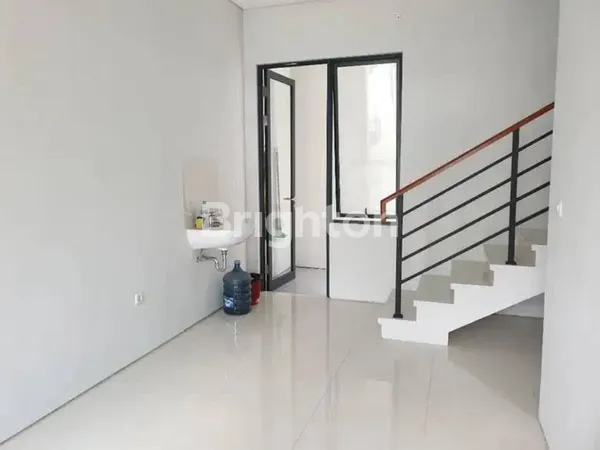 image RUMAH 2 LANTAI MINIMALIS DI PONDOK CANDRA , PONDOK TJANDRA, PONDOK CHANDRA SELANGKAH PINTU TOL TAMBAK SUMUR SELANGKAH MERR SURABAYA TIMUR (4)