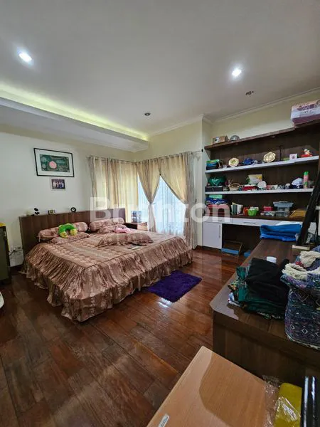 image DIJUAL RUMAH MEWAH DAN CANTIK DI CITRA GRAND CIBUBUR – DEKAT DANAU! (5)