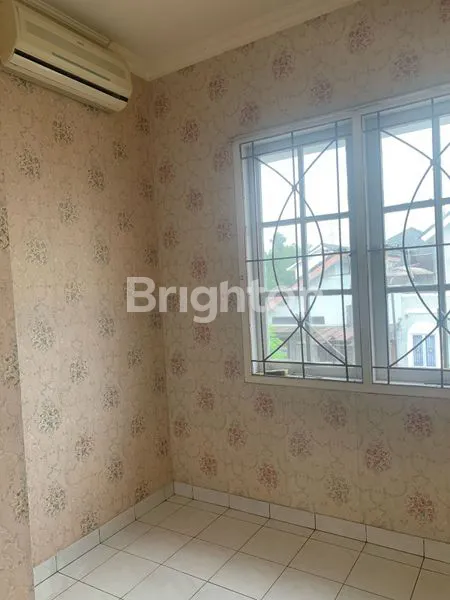 image RUMAH 2 LANTAI SIAP HUNI DI LEGENDA WISATA CIBUBUR, CILEUNGSI, BOGOR (4)