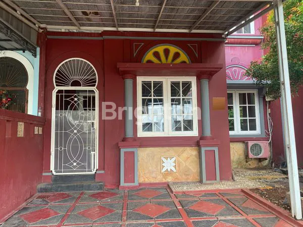 image RUMAH 2 LANTAI SIAP HUNI DI LEGENDA WISATA CIBUBUR, CILEUNGSI, BOGOR (8)