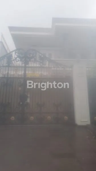 image RUMAH SIAP HUNI 2 LANTAI ANCOL (1)