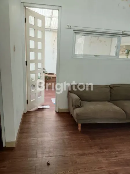 image RUMAH PALM SPRING RESIDENCE BINTARO (4)