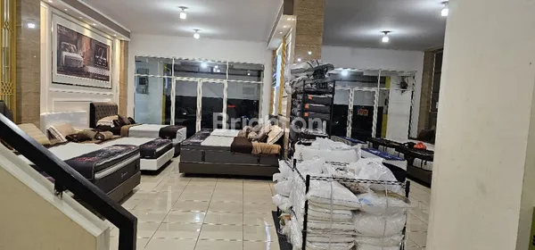 image RUKO 3 LANTAI RENDENG 4 SANGAT STRATEGIS DI MAINROAD ALAM SUTERA TANGERANG (8)