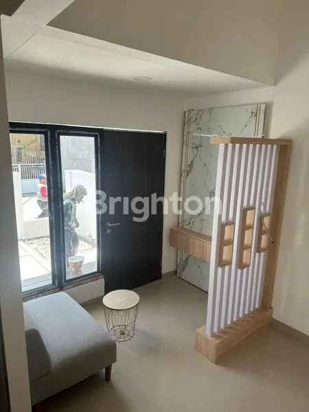 image RUMAH BARU 2 LANTAI - MODERN TENGA RUNGKUT (6)