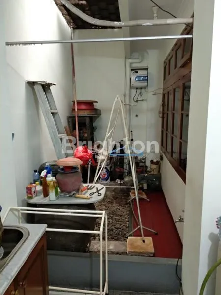 image RUMAH LAMA HITUNG TANAH SIAP HUNI DI DEKAT TOMANG, KOTA BAMBU UTARA, JAKARTA BARAT (KODE RMRG 2689) (2)