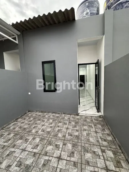 image RUMAH MODERN MINIMALIS 3 LANTAI DI TANJUNG DUREN UTARA (7)