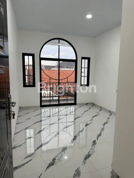 image RUMAH 3 LANTAI DI TANJUNG DUREN,READY 30 APRIL 2025 (1)