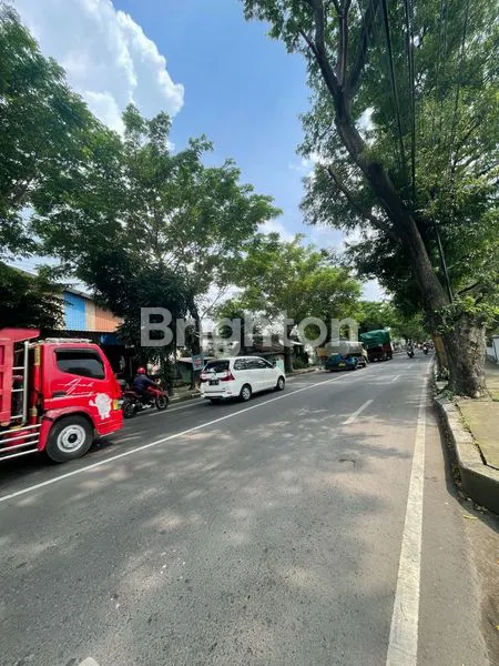 image EX SPORT CENTER DI MOJOKERTO COCOK BUAT GUDANG (5)