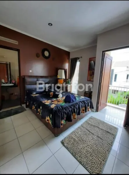 image RUMAH MODERN 2 LANTAI DI TIMUR JAKARTA  (4)